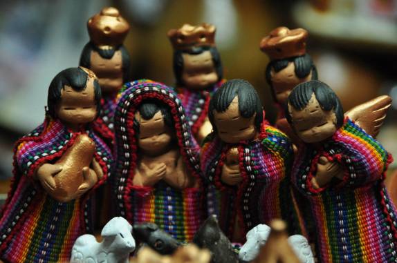 Venda de artesania no Mercado Central na Cidade da Guatemala, capital do país